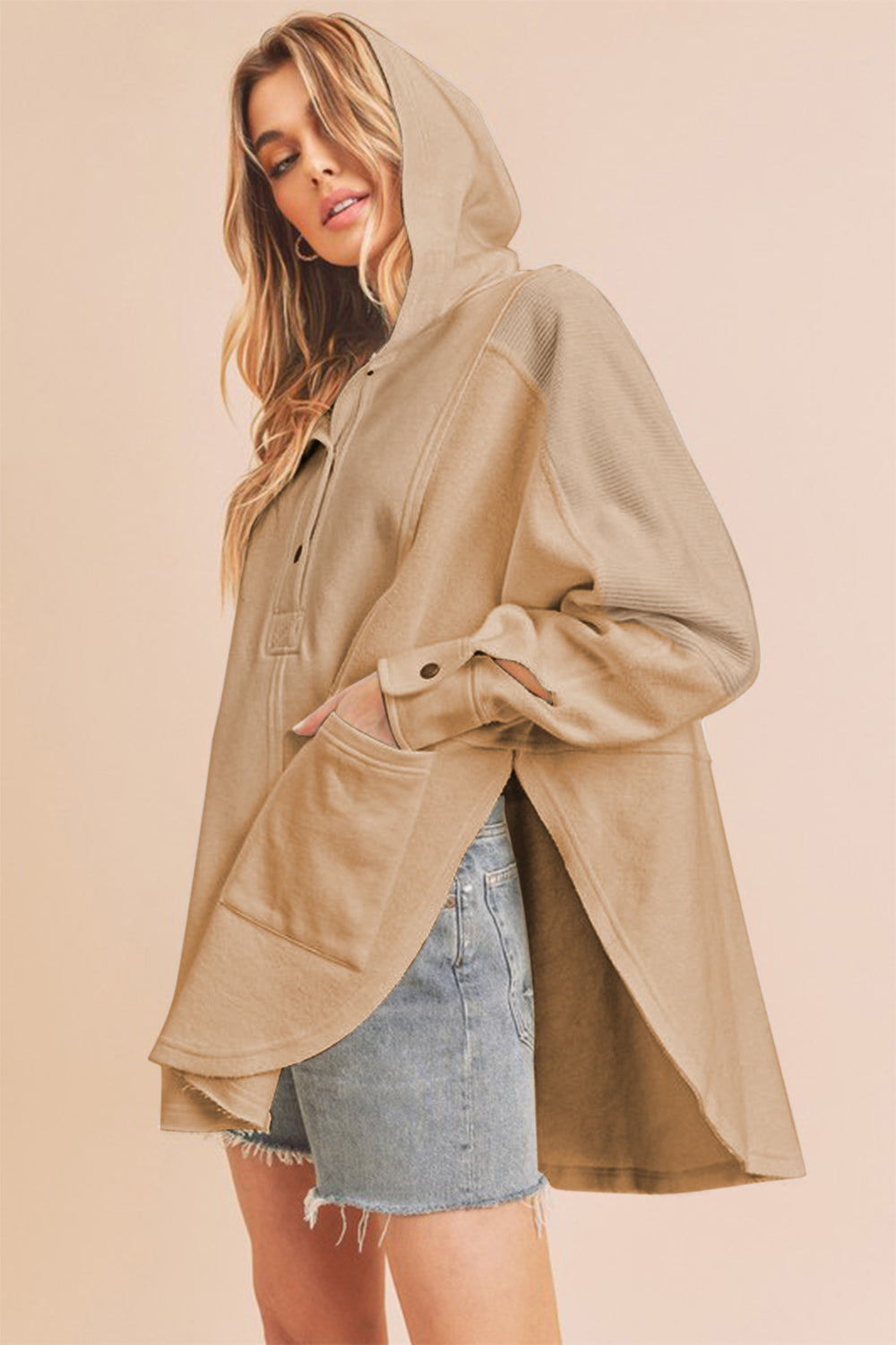 Oversized Beige Hoodie – Cozy Button-Up Pullover with Pockets