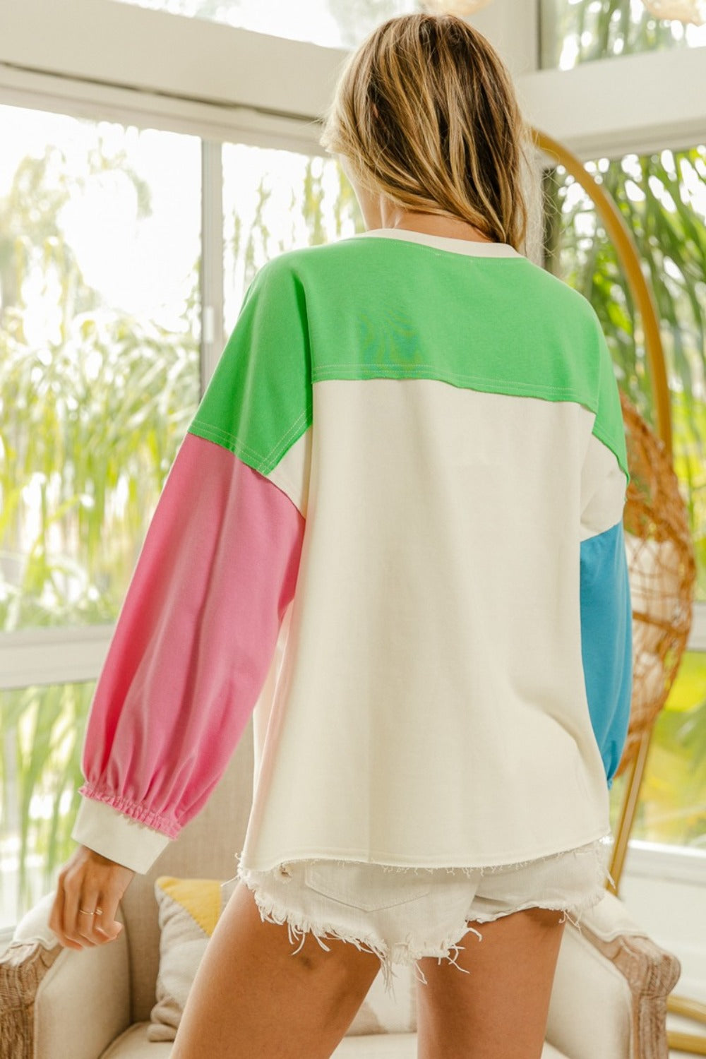 Color Block Oversized 84 Sweatshirt – Retro & Comfy