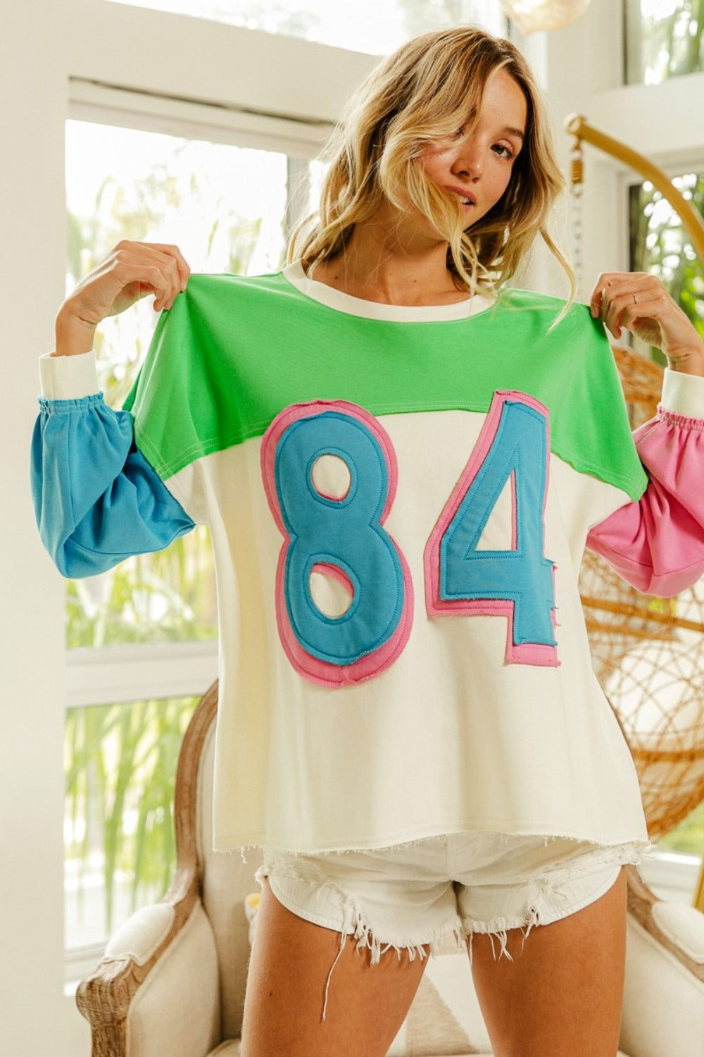 Color Block Oversized 84 Sweatshirt – Retro & Comfy